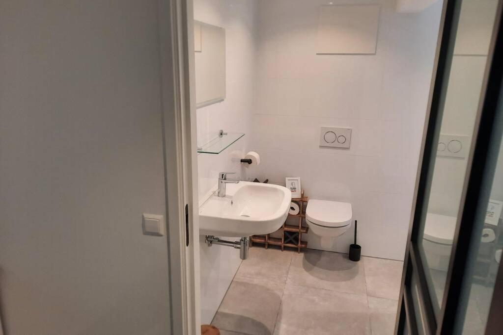 Souterrain Edelweiss Apartment Noordwijk Bagian luar foto
